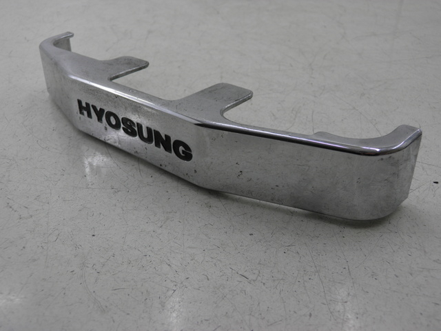 photo de Giunzione carenatura anteriore inferiore HYOSUNG COMET GT 125 (2002 - 2007) - Vista principale