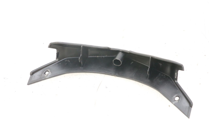 photo de GIUNZIONE PARAURTI ANTERIORE INF SYM JET 14 4T 50 (2018 - 2022) - Dettaglio del componente