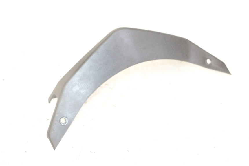 photo de GIUNZIONE PARAURTI ANTERIORE INF SYM JET 14 4T 50 (2018 - 2022) - Zoom sullo stato d'uso