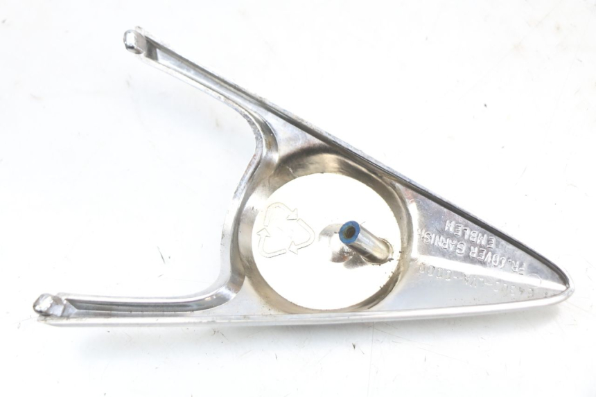 photo de Giunzione carenatura anteriore inf SYM JOYRIDE EVO 125 (2009 - 2016) - Altra angolazione