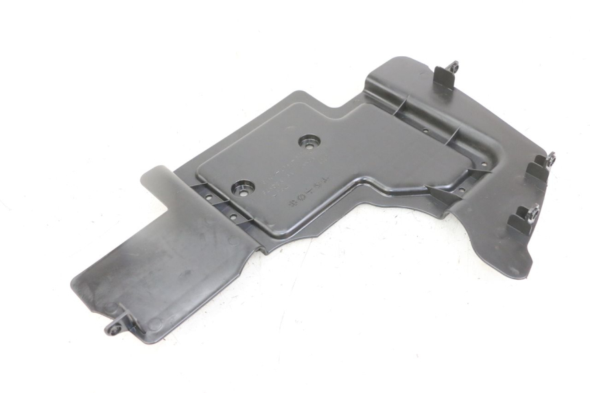 photo de CARENA ANTERIORE CONGIUNZIONE KYMCO DINK 4T 50 (2007 - 2018) - Altra angolazione