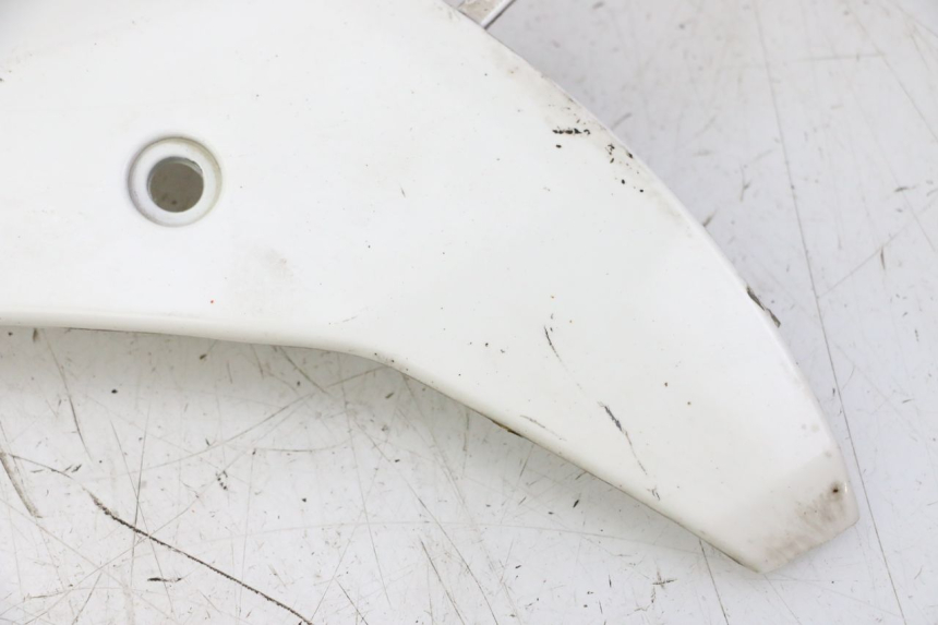 photo de CARENA ANTERIORE CONGIUNZIONE PIAGGIO LXV 4T 50 (2009 - 2013) - Zoom sullo stato d'uso