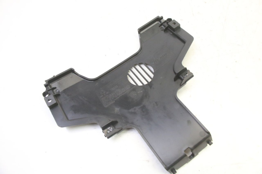 photo de CARENA ANTERIORE CONGIUNZIONE PIAGGIO MP3 HPE 310 (2024 - 2025) - Altra angolazione