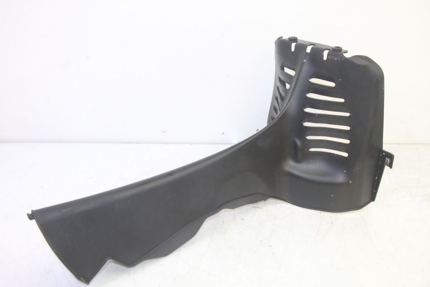 photo de CARENA ANTERIORE CONGIUNZIONE PIAGGIO MP3 HPE 350 (2018 - 2020) - Dettaglio del componente