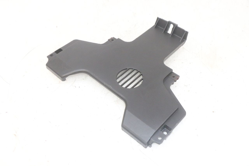 photo de CARENA ANTERIORE CONGIUNZIONE PIAGGIO MP3 HPE 300 (2019 - 2026) - Altra angolazione