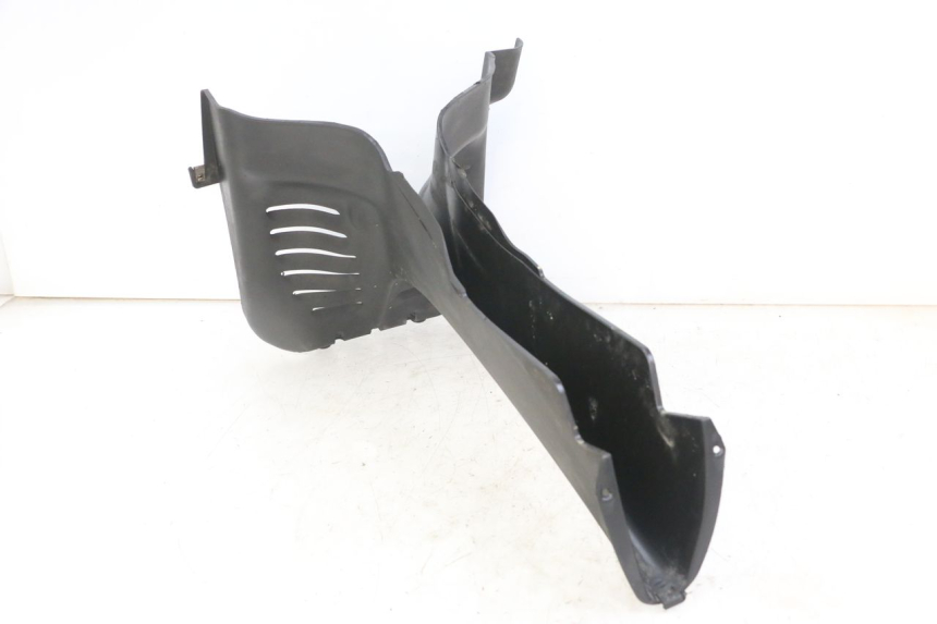 photo de CARENA ANTERIORE CONGIUNZIONE PIAGGIO MP3 LT 300 (2010 - 2016) - Dettaglio del componente