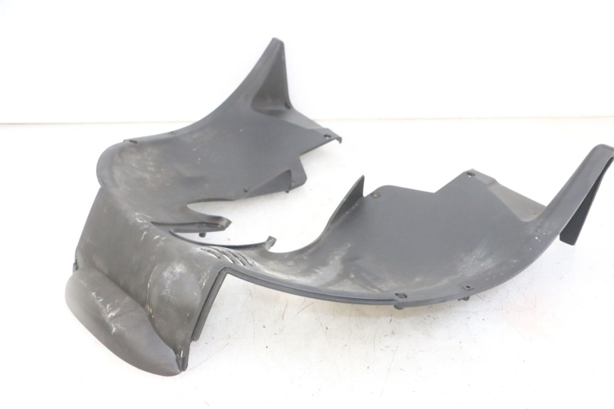 photo de GIUNZIONE PARAURTI ANTERIORE INF PIAGGIO MP3 LT 300 (2010 - 2016) - Dettagli dei punti di fissaggio