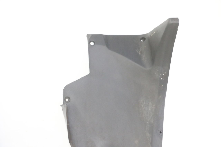 photo de GIUNZIONE PARAURTI ANTERIORE INF PIAGGIO MP3 LT 300 (2010 - 2016) - Ricambio usato controllato