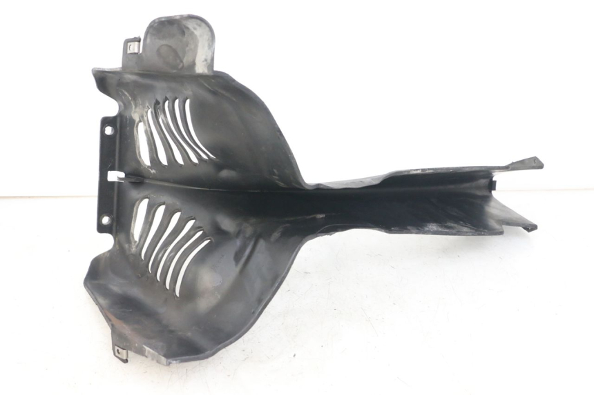 photo de CARENA ANTERIORE CONGIUNZIONE PIAGGIO MP3 125 (2006 - 2014) - Zoom sullo stato d'uso