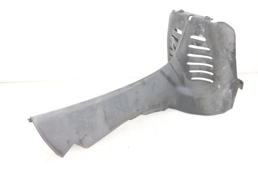 photo de CARENA ANTERIORE CONGIUNZIONE PIAGGIO MP3 125 (2006 - 2014) - Primo piano tecnico