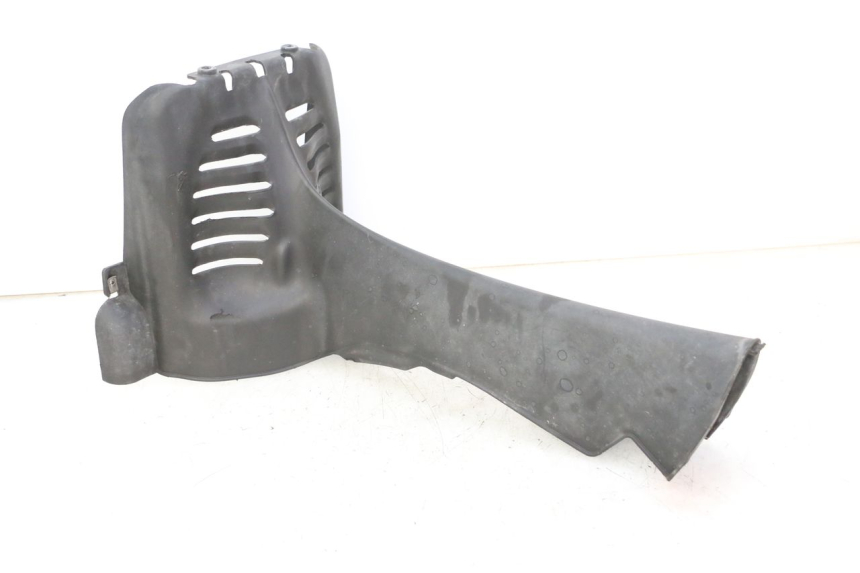 photo de Giunzione carenatura anteriore inf PIAGGIO MP3 500 (2011 - 2015) - Vista principale