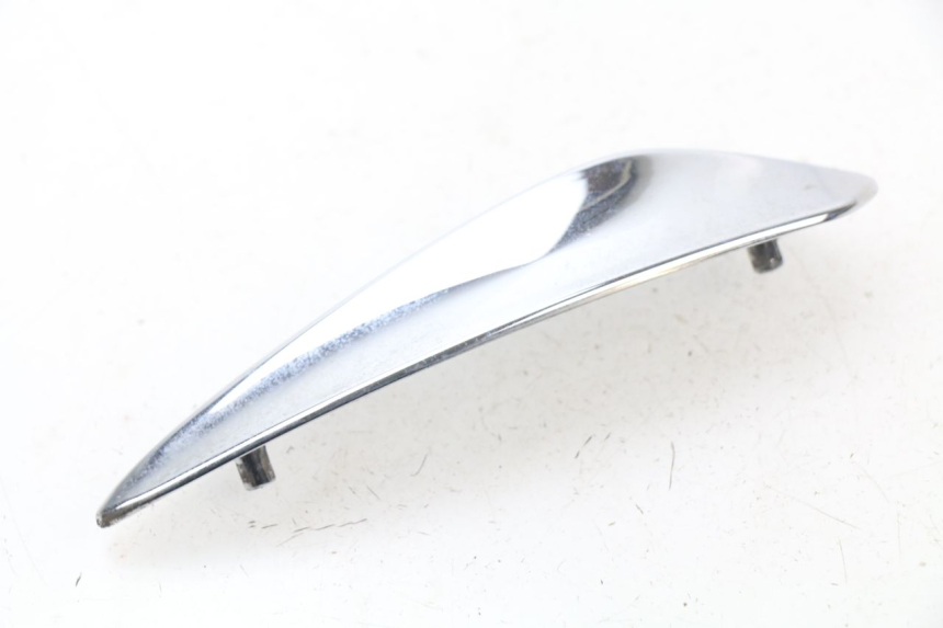 photo de Giunzione carena anteriore inf PIAGGIO PRIMAVERA 125 (2013 - 2021) - Zoom sullo stato d'uso