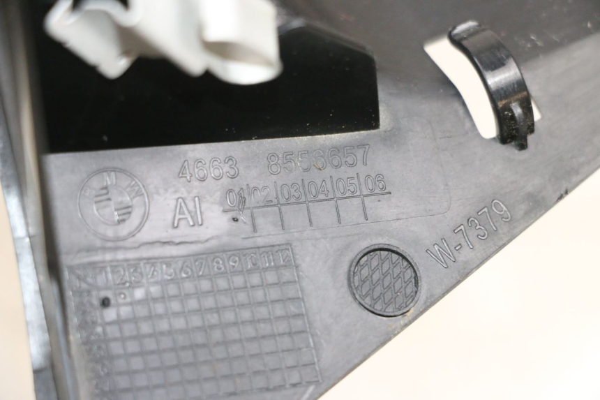 photo de CARENA ANTERIORE CONGIUNZIONE BMW R GS 1250 (2021 - 2024) - Zoom sullo stato d'uso