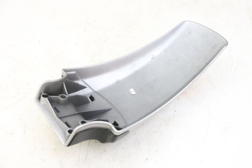 photo de CARENA ANTERIORE CONGIUNZIONE ROYAL ENFIELD HYMALAYAN 410 (2016 - 2023) - Zoom sullo stato d'uso