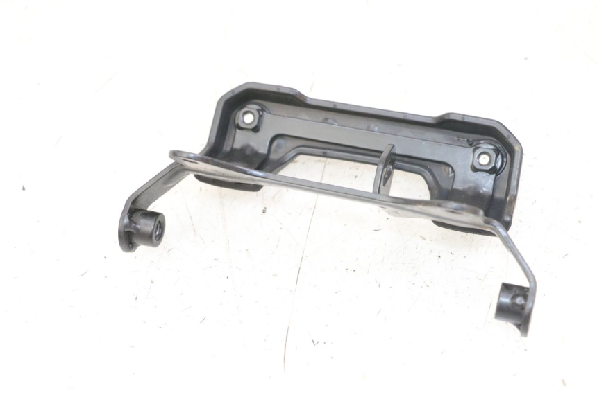 photo de CARENA ANTERIORE CONGIUNZIONE ROYAL ENFIELD SCRAM 411 (2022 - 2024) - Dettaglio del componente