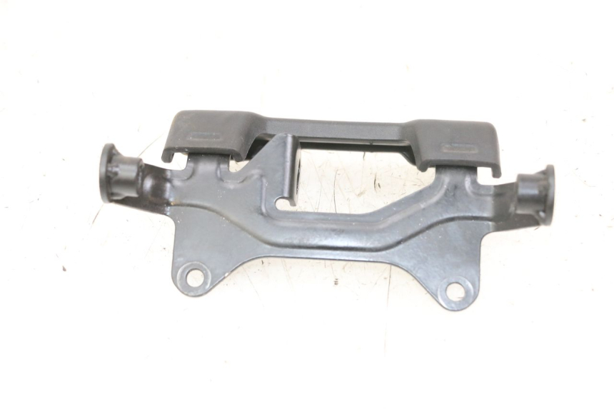 photo de CARENA ANTERIORE CONGIUNZIONE ROYAL ENFIELD SCRAM 411 (2022 - 2024) - Zoom sullo stato d'uso