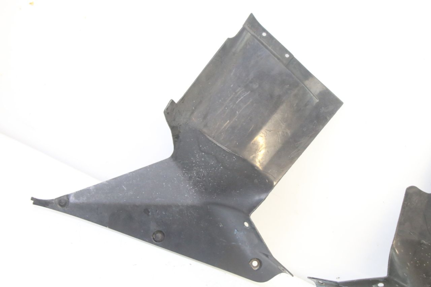 photo de CARENA ANTERIORE CONGIUNZIONE HONDA ST PAN EUROPEAN 1300 (2002 - 2013) - Dettaglio del componente