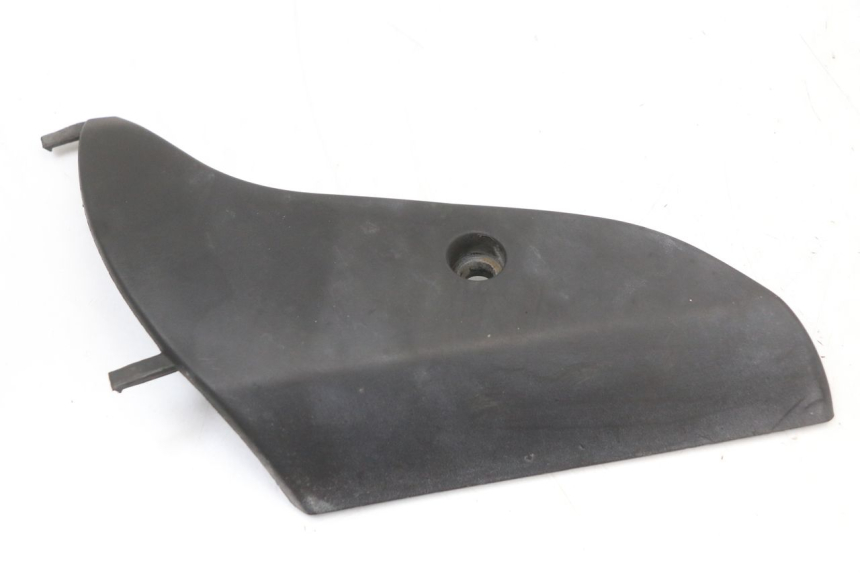 photo de GIUNZIONE PARAURTI ANTERIORE INF PIAGGIO VESPA S 2T 50 (2007 - 2014) - Dettaglio del componente