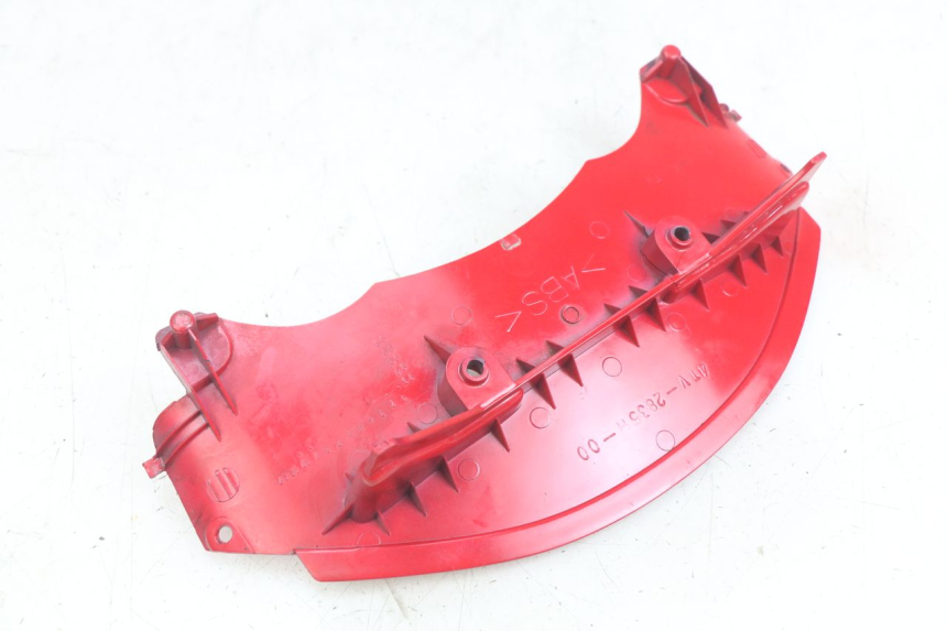 photo de GIUNZIONE PARAURTI ANTERIORE INF YAMAHA YZF R THUNDERCAT 600 (1996 - 2003) - Primo piano tecnico