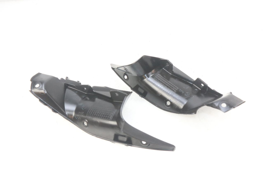 photo de GIUNZIONE PARAURTI ANTERIORE INF KAWASAKI Z 650 (2016 - 2019) - Zoom sullo stato d'uso