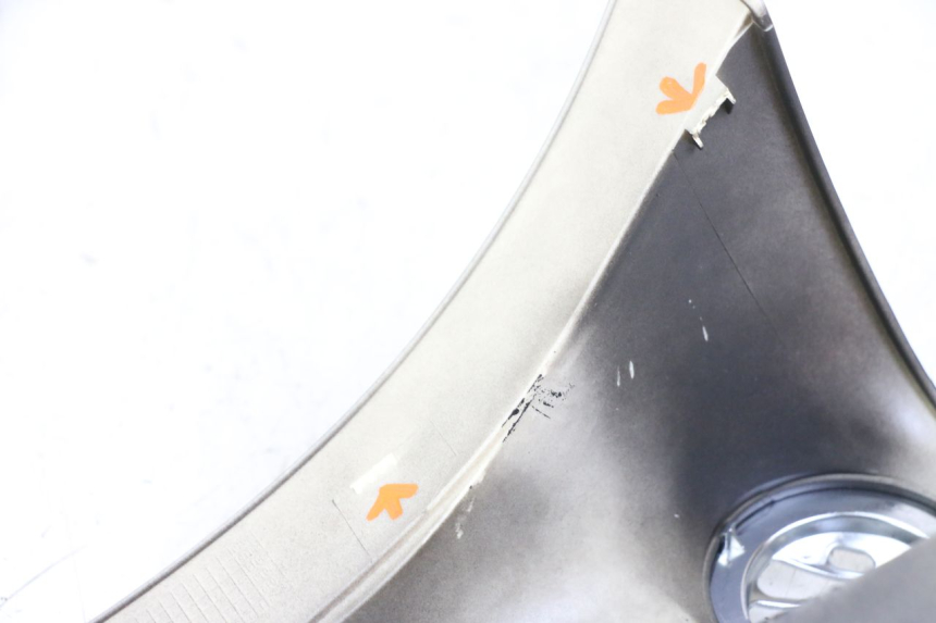 photo de CARENA ANTERIORE CONGIUNZIONE JM MOTORS VX 125 (2022 - 2025) - Zoom sullo stato d'uso