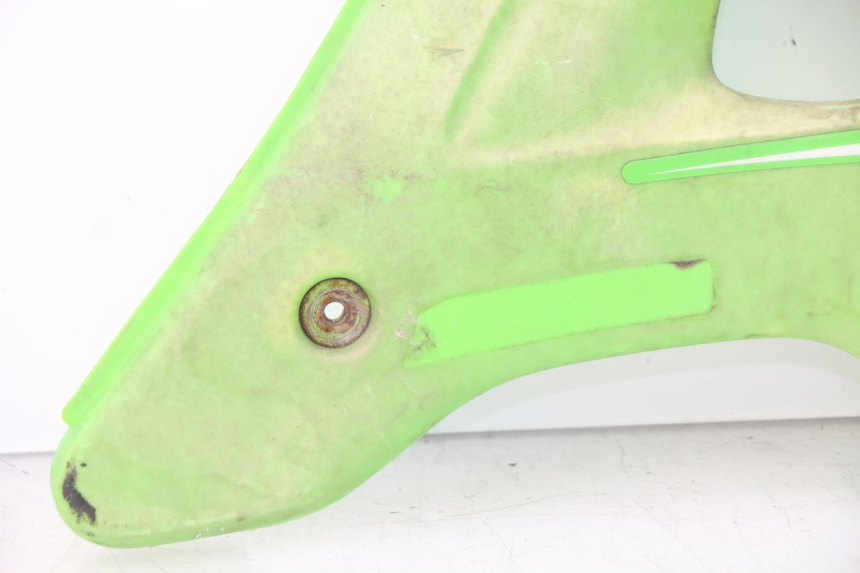 photo de GIUNZIONE CARENA ANTERIORE KAWASAKI KX 250 (1994 - 1998) - Caratteristiche distintive
