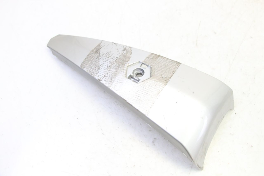 photo de CARENA ANTERIORE CONGIUNZIONE PIAGGIO LIBERTY 4T 50 (2009 - 2015) - Primo piano tecnico