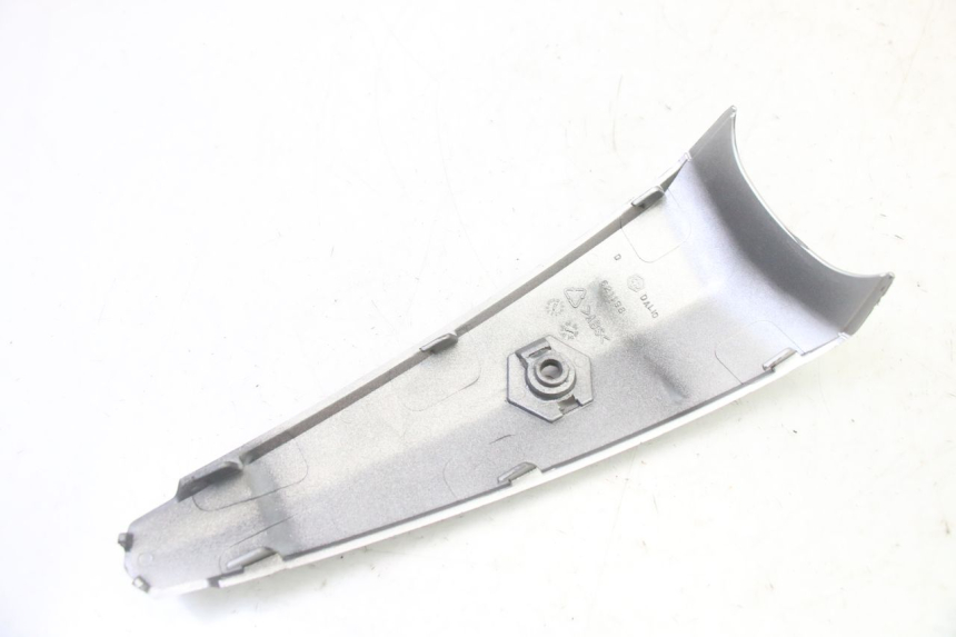 photo de CARENA ANTERIORE CONGIUNZIONE PIAGGIO LIBERTY 4T 50 (2009 - 2015) - Vista d'insieme del prodotto