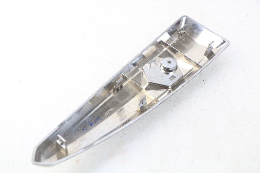 photo de GIUNZIONE CARENA ANTERIORE PIAGGIO LIBERTY IGET 4T 50 (2015 - 2020) - Dettagli dei punti di fissaggio