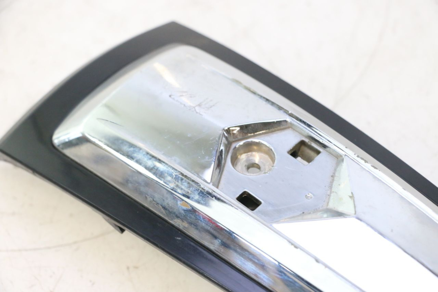 photo de GIUNZIONE CARENA ANTERIORE PIAGGIO LIBERTY IGET 4T 50 (2015 - 2020) - Altra angolazione