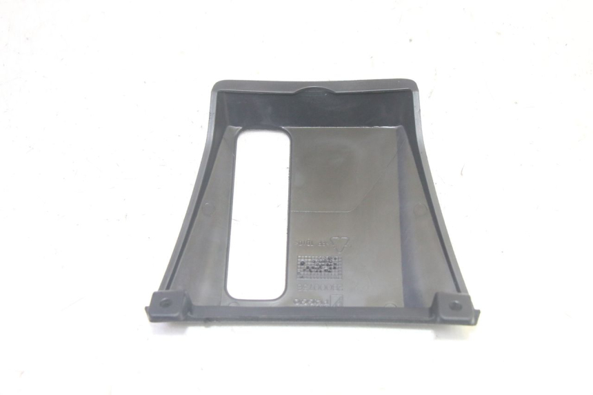 photo de CARENA ANTERIORE CONGIUNZIONE PIAGGIO MP3 HPE 350 (2018 - 2020) - Altra angolazione