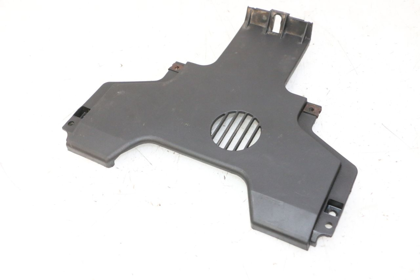 photo de CARENA ANTERIORE CONGIUNZIONE PIAGGIO MP3 LT 300 (2010 - 2016) - Primo piano tecnico