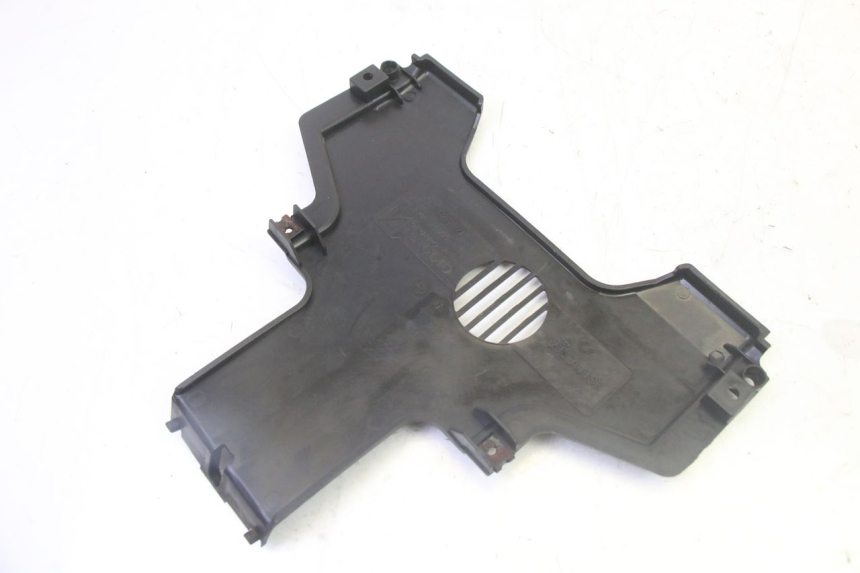 photo de CARENA ANTERIORE CONGIUNZIONE PIAGGIO MP3 500 (2011 - 2015) - Primo piano tecnico