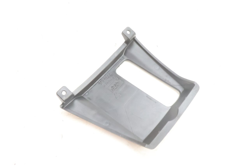 photo de CARENA ANTERIORE CONGIUNZIONE PIAGGIO MP3 500 (2016 - 2018) - Altra angolazione