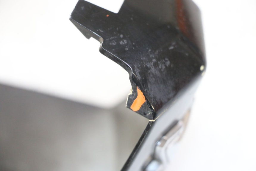 photo de GIUNZIONE CARENA ANTERIORE PEUGEOT CITYSTAR 2T 50 (2018 - 2021) - Altra angolazione