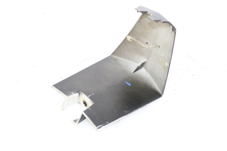 photo de GIUNZIONE CARENA ANTERIORE PEUGEOT CITYSTAR 2T 50 (2018 - 2021) - Primo piano tecnico