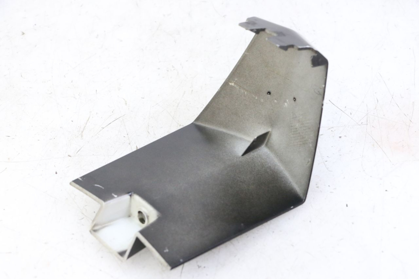 photo de GIUNZIONE CARENA ANTERIORE PEUGEOT CITYSTAR 2T 50 (2018 - 2021) - Zoom sullo stato d'uso