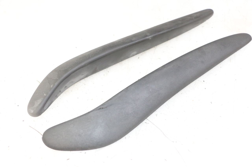 photo de CARENA ANTERIORE CONGIUNZIONE APRILIA SCARABEO GT TOURING 125 (1999 - 2005) - Vista principale