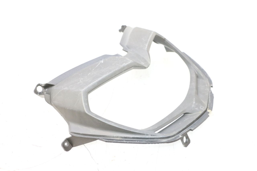 photo de CARENA ANTERIORE CONGIUNZIONE APRILIA SR MOTARD 50 (2012 - 2018) - Dettaglio del componente