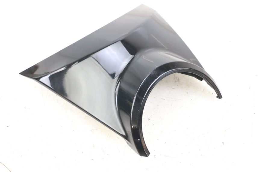 photo de Giunzione carena anteriore superiore YAMAHA BW'S BWS 125 (2010 - 2013) - Zoom sullo stato d'uso