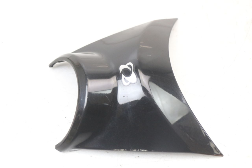 photo de Giunzione carena anteriore superiore YAMAHA BW'S BWS 125 (2010 - 2013) - Zoom sullo stato d'uso