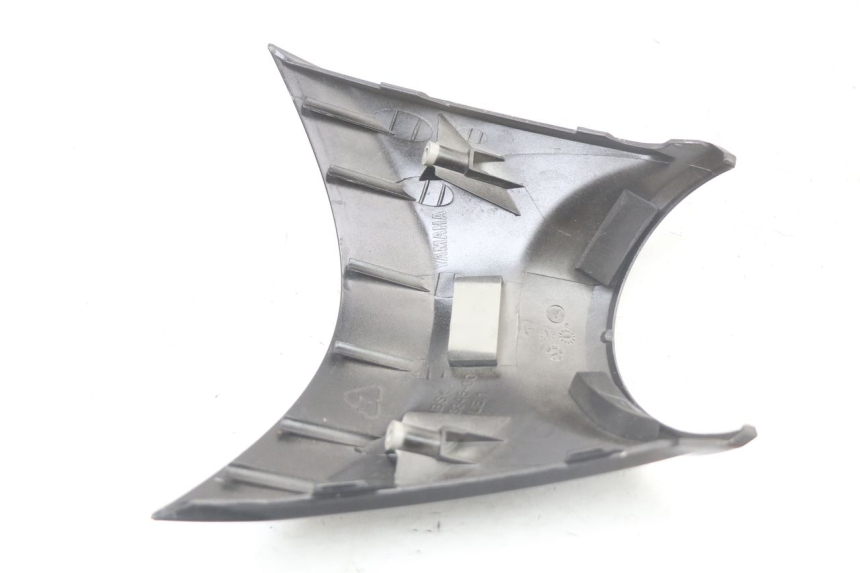 photo de Giunzione carena anteriore superiore YAMAHA BW'S BWS 125 (2010 - 2013) - Ricambio usato controllato