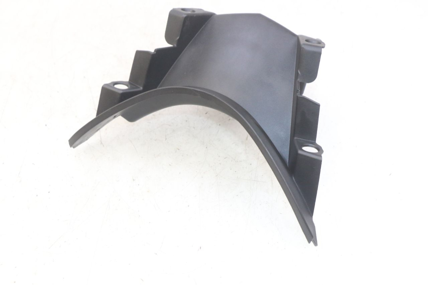 photo de GIUNZIONE CARENA ANTERIORE SUP PEUGEOT CITYSTAR 50 (2013 - 2017) - Zoom sullo stato d'uso