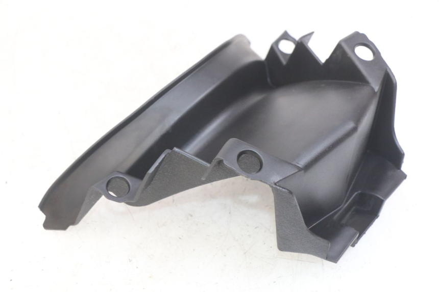 photo de GIUNZIONE CARENA ANTERIORE SUP PEUGEOT CITYSTAR 50 (2013 - 2017) - Altra angolazione