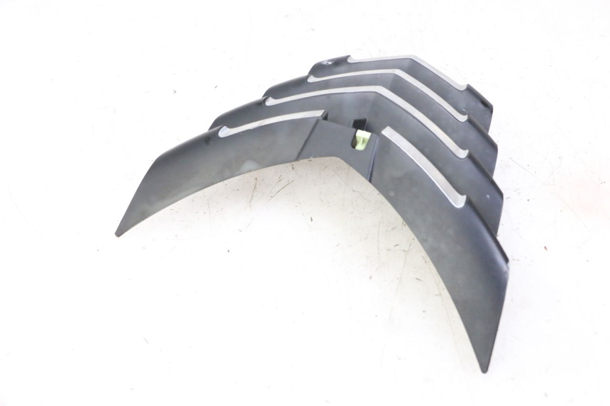 photo de GIUNZIONE CARENA ANTERIORE SUP PEUGEOT CITYSTAR 50 (2013 - 2017) - Vista d'insieme del prodotto