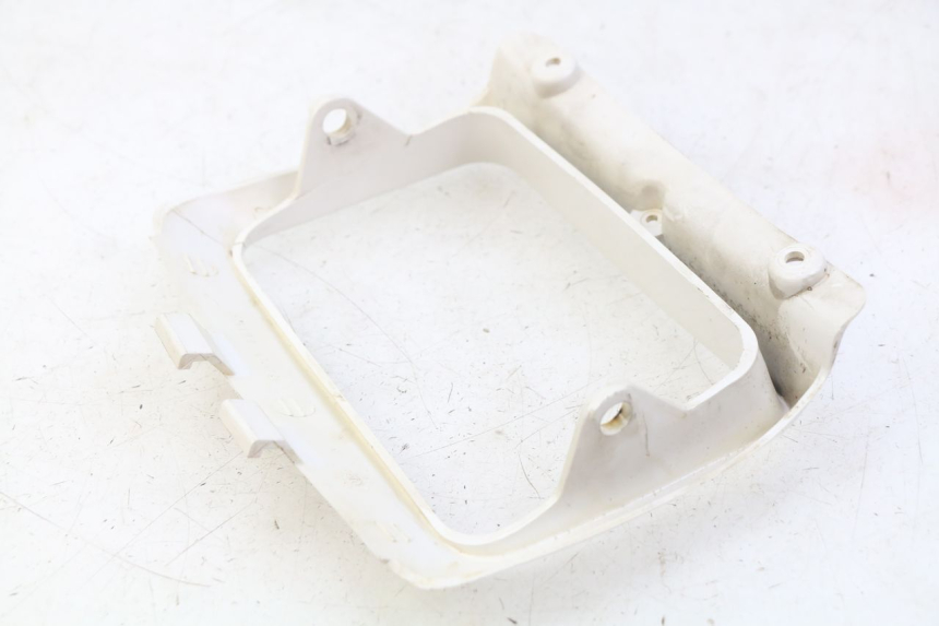 photo de GIUNZIONE CARENA ANTERIORE SUP SUZUKI CP 80 (1985 - 1996) - Zoom sullo stato d'uso