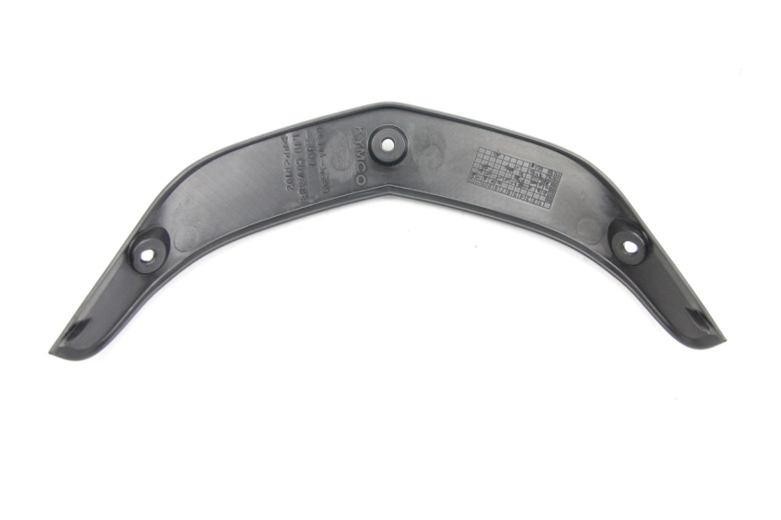 photo de GIUNZIONE CARENA ANTERIORE SUP KYMCO DINK 4T 50 (2007 - 2018) - Altra angolazione