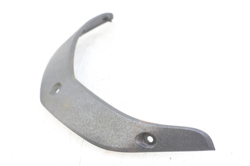 photo de GIUNZIONE CARENA ANTERIORE SUP KYMCO DINK 4T 50 (2007 - 2018) - Zoom sullo stato d'uso