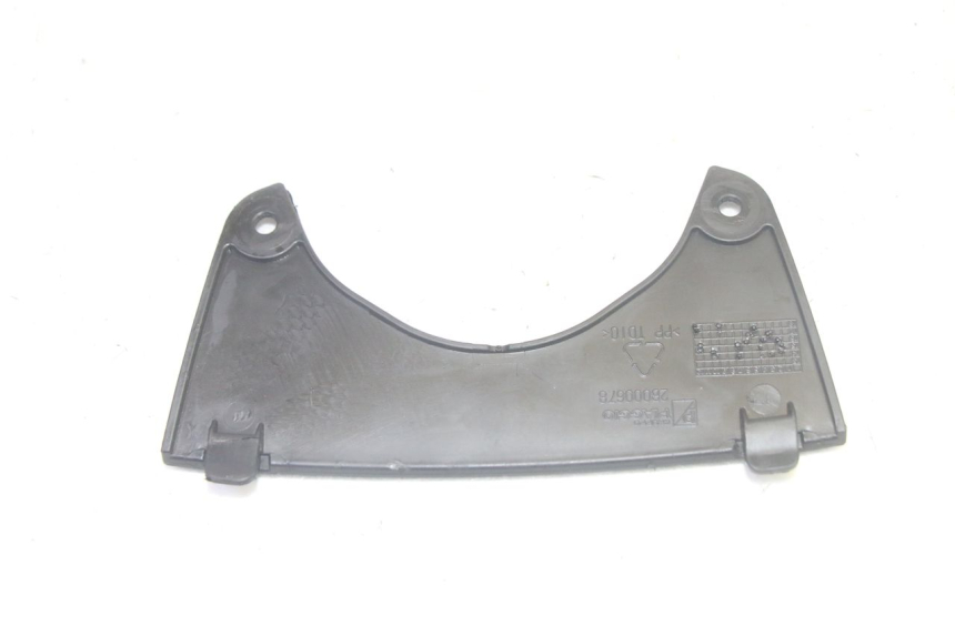 photo de CARENA ANTERIORE CONGIUNZIONE PIAGGIO MP3 HPE 350 (2018 - 2020) - Altra angolazione