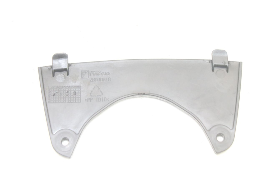 photo de CARENA ANTERIORE CONGIUNZIONE PIAGGIO MP3 500 (2014 - 2017) - Altra angolazione